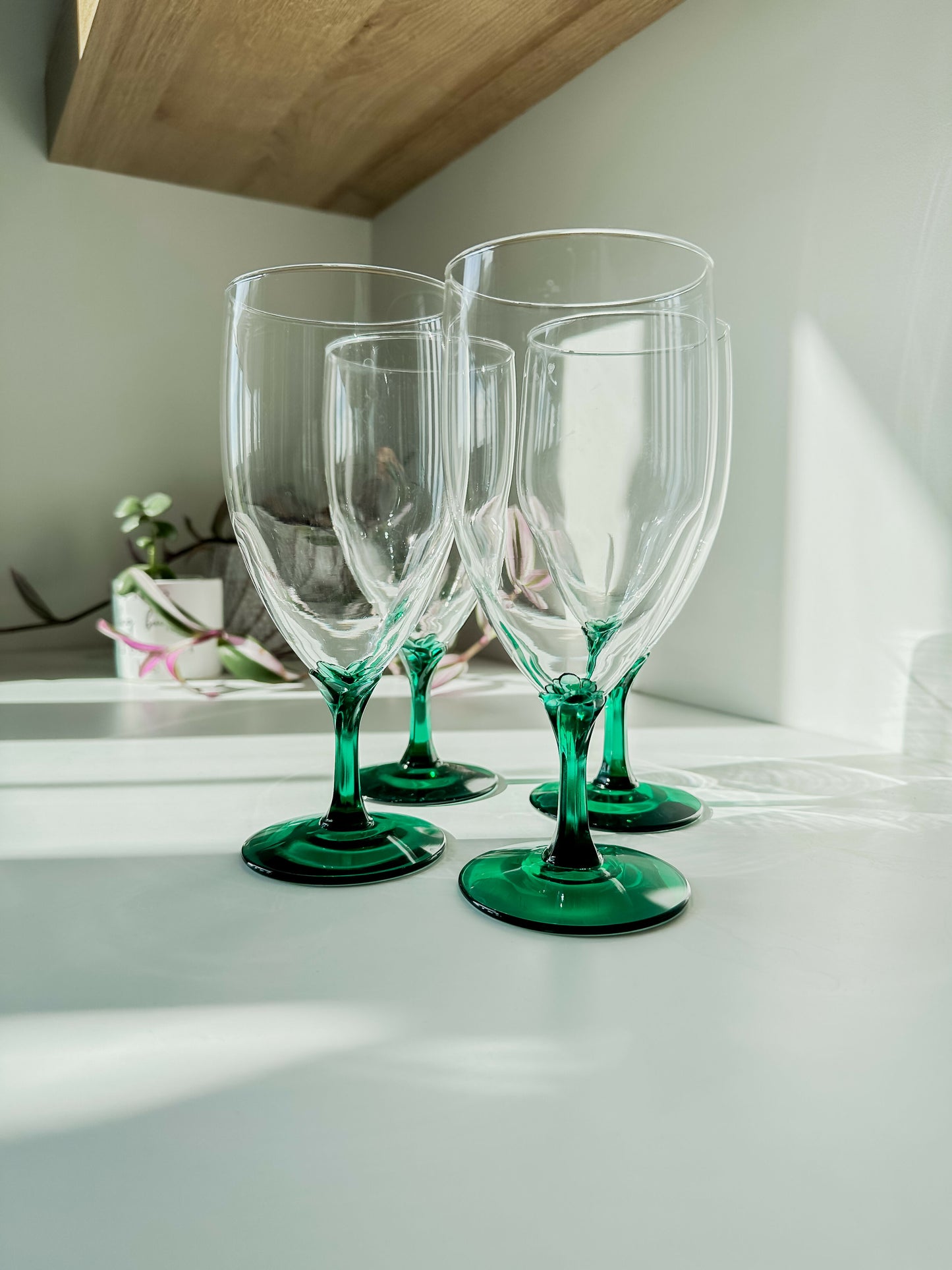 Emerald Organic Stemmed Goblets