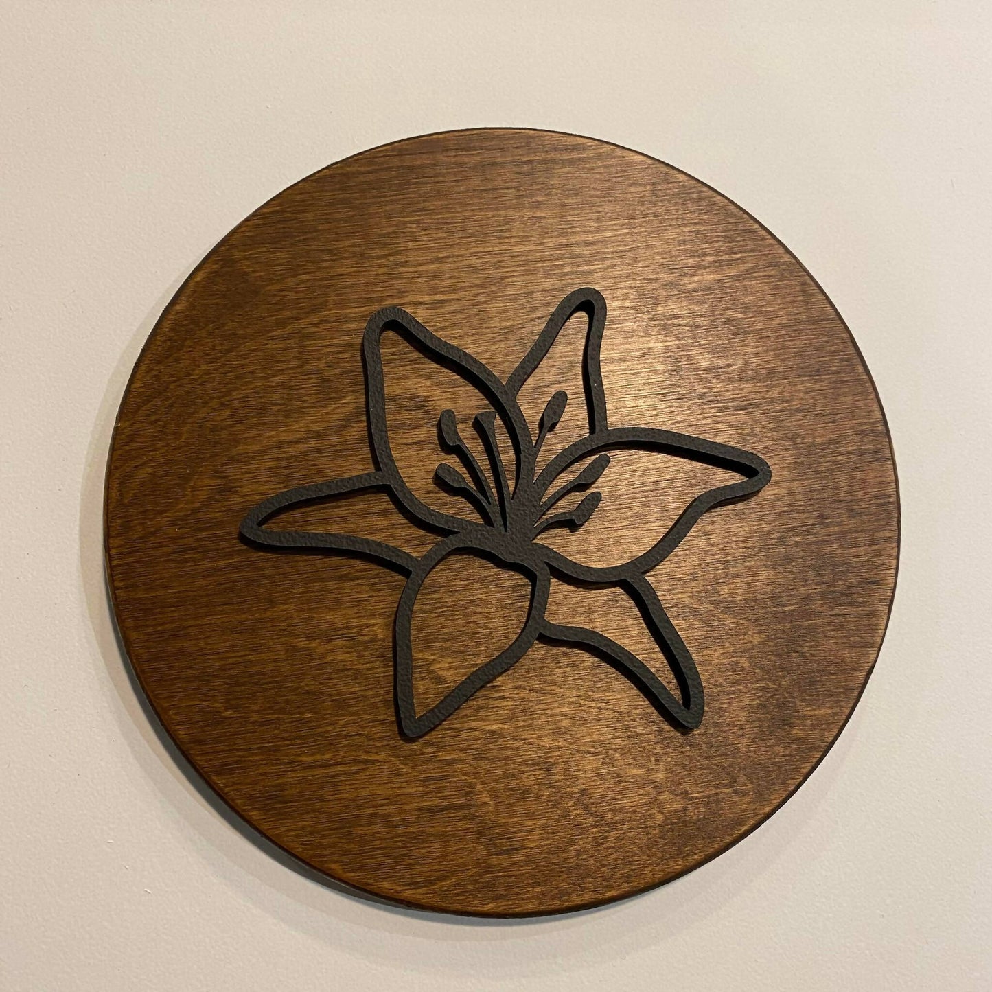 Lily 3D Circle Sign - 8"