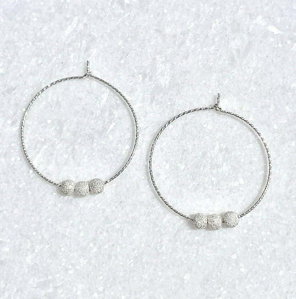 SS Sparkle Hoop Earrings/Stardust Beads Earrings EST-218-SS